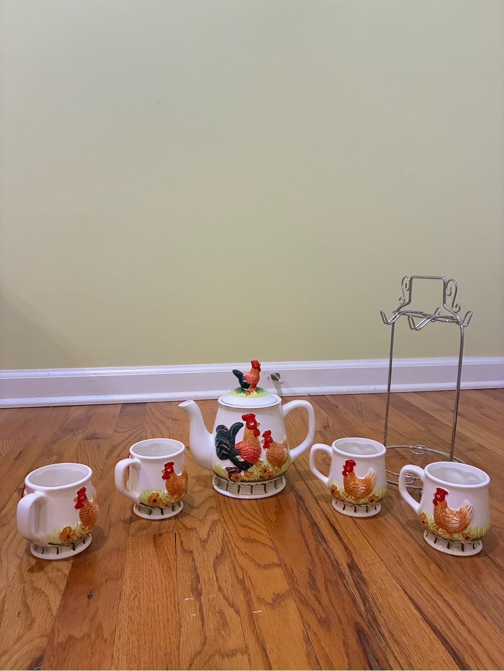 Rooster Ceramic Tea Set - Picture 2 of 11